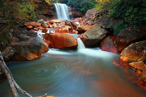 long-exposure-autumn-waterfalls